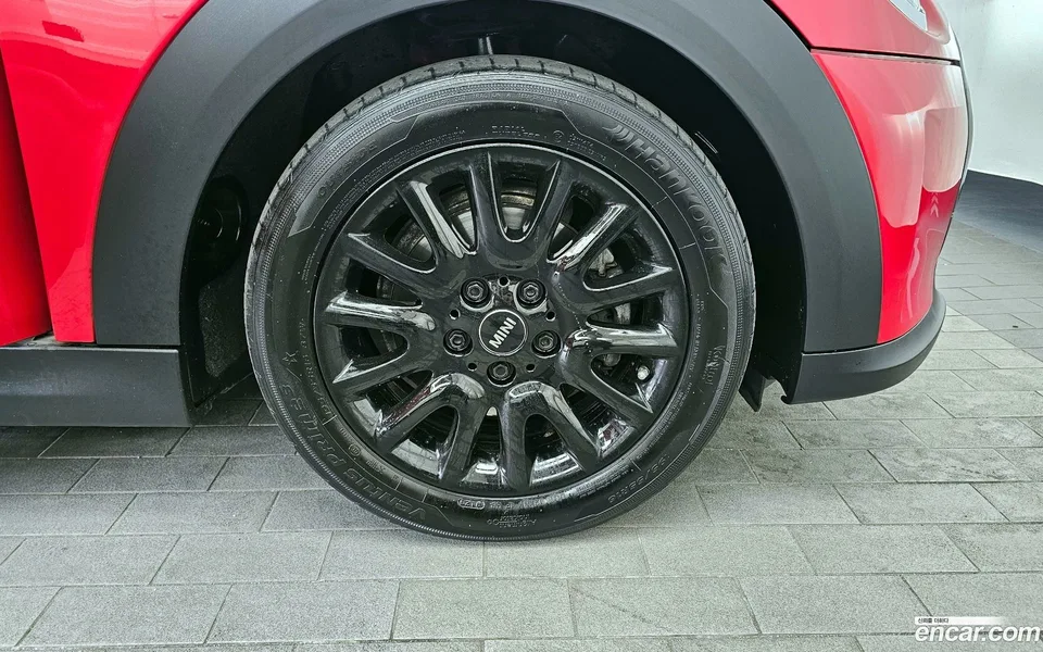 MINI Cooper 2023 — миниатюра 2
