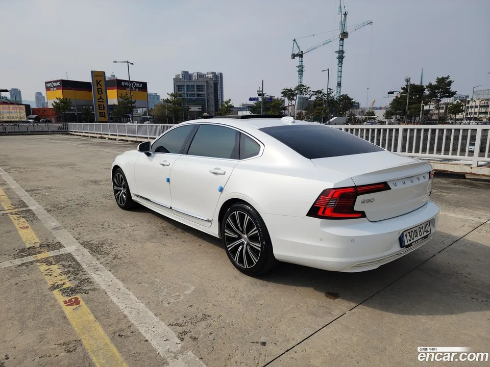 Volvo S90 B5 2022 — миниатюра 4