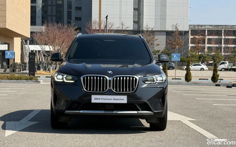 BMW X3 xDrive 20i 2022 — миниатюра 3