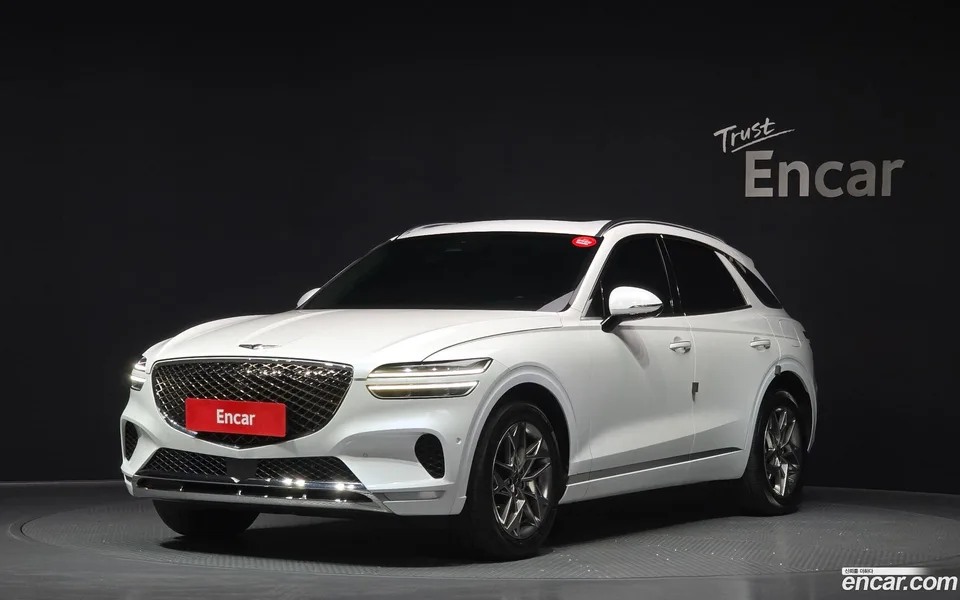 Genesis GV70 2.5T 2WD 2022 — фото 1, купить с доставкой в Москву