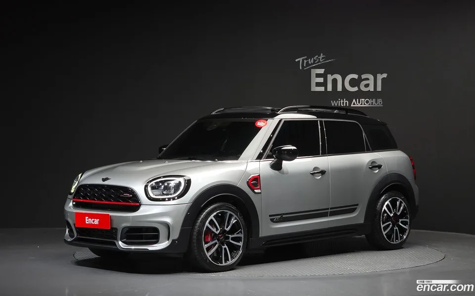 MINI Cooper S Countryman JCW 2023 — фото 1, купить с доставкой в Москву