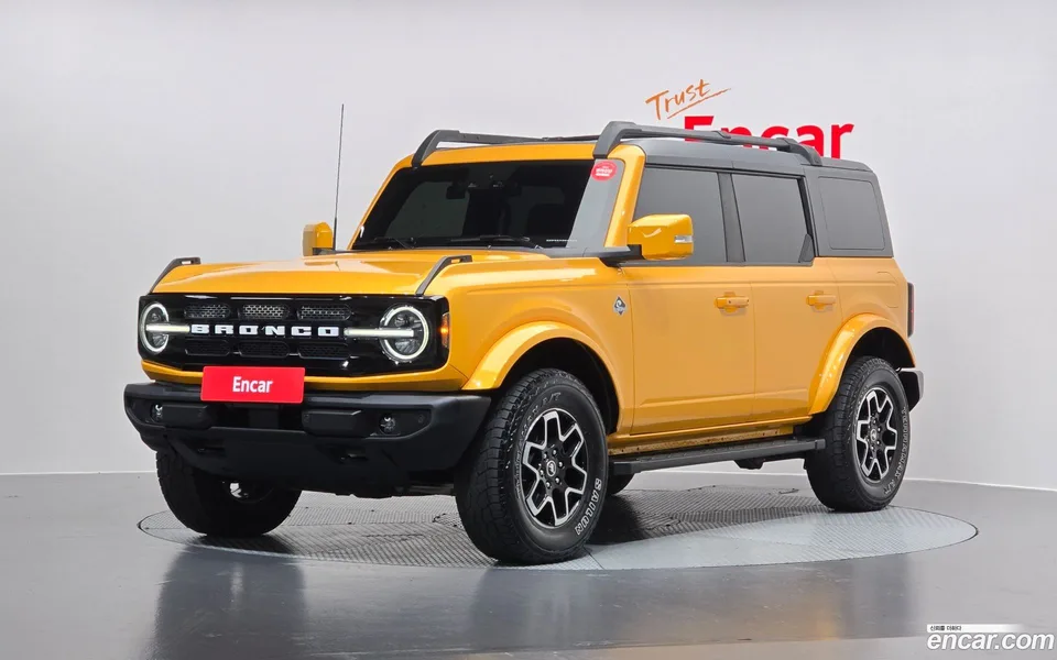 Ford Bronco 2.7 2022 — фото 1, купить с доставкой в Москву