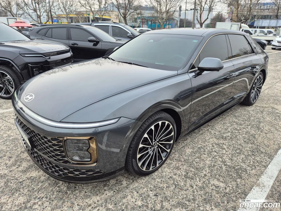Hyundai Grandeur Hybrid 2023 — фото 1, купить с доставкой в Москву