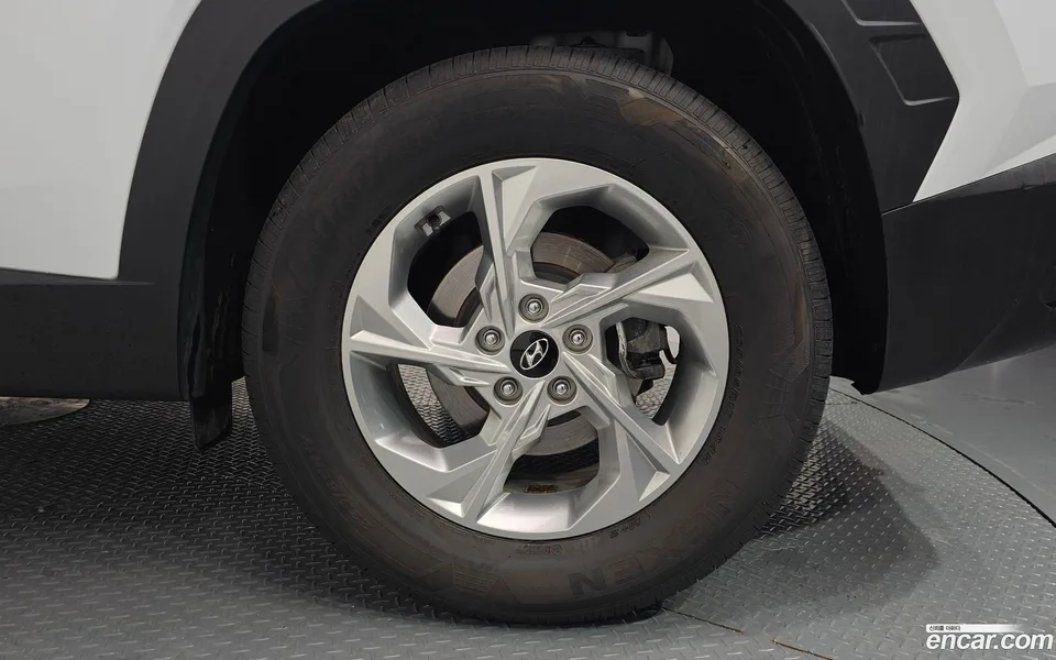 Hyundai Tucson 1.6 2WD 2023 — миниатюра 2