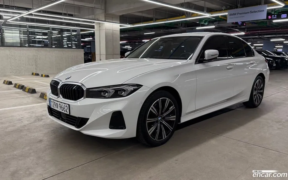 BMW 3 Series 320i 2025 — фото 1, купить с доставкой в Москву