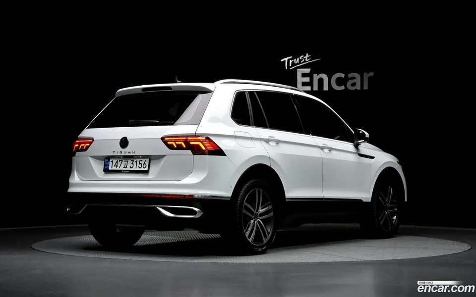 Volkswagen Tiguan 2.0 TDI 2022 — фото 1, купить с доставкой в Москву