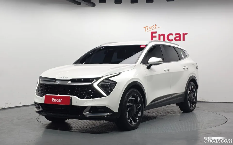 Kia Sportage 1.6 2WD 2023 — фото 1, купить с доставкой в Москву