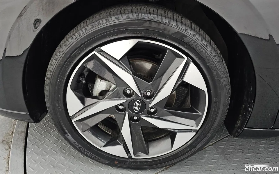 Hyundai Avante 1.6 2022 — миниатюра 2