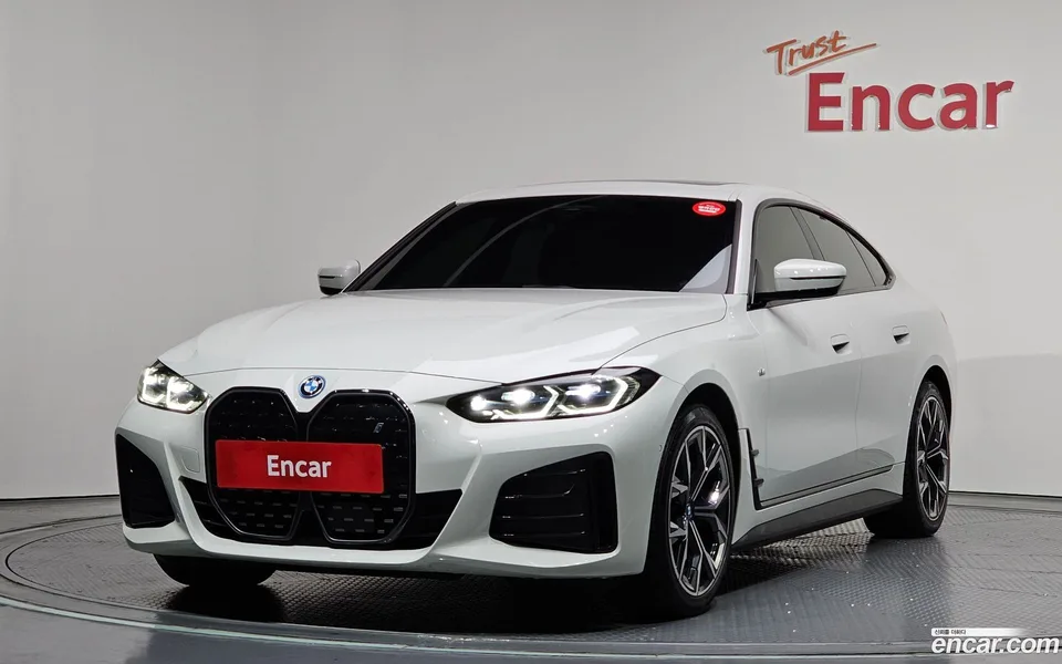 BMW i4 eDrive40 M 2022 — фото 1, купить с доставкой в Москву