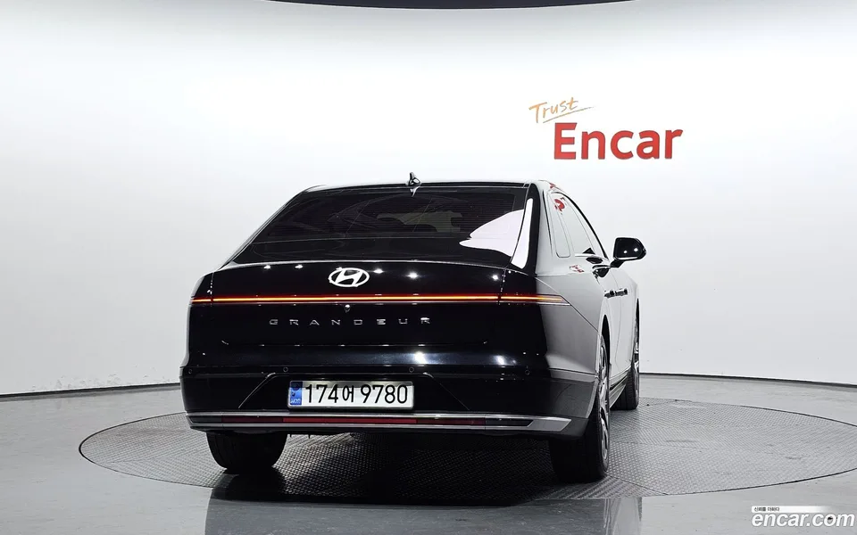 Hyundai Grandeur Hybrid 2024 — миниатюра 4