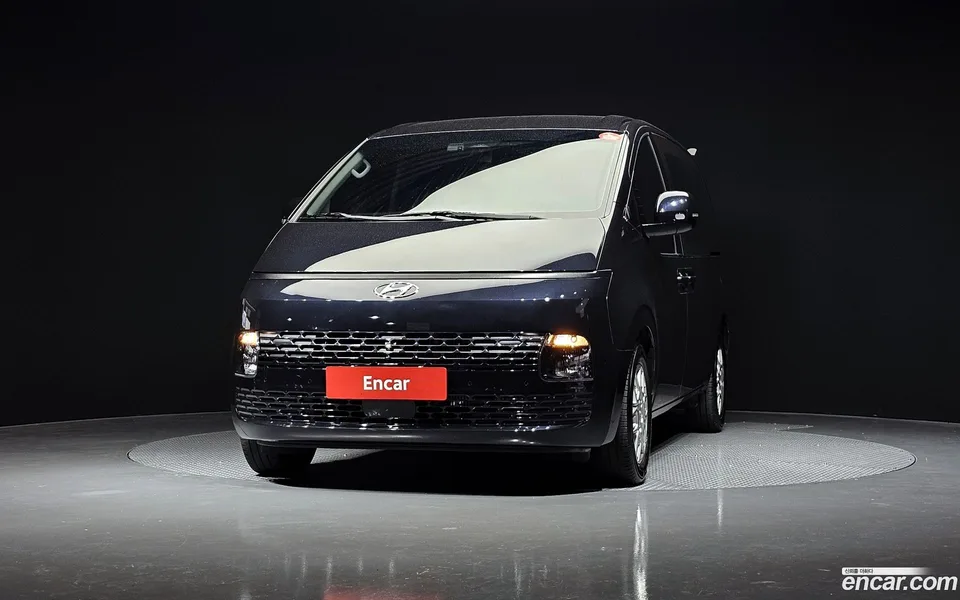 Hyundai Staria 3 2023 — миниатюра 3