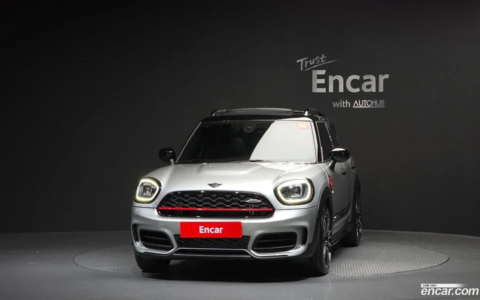 MINI Cooper S Countryman JCW 2023 — миниатюра 3