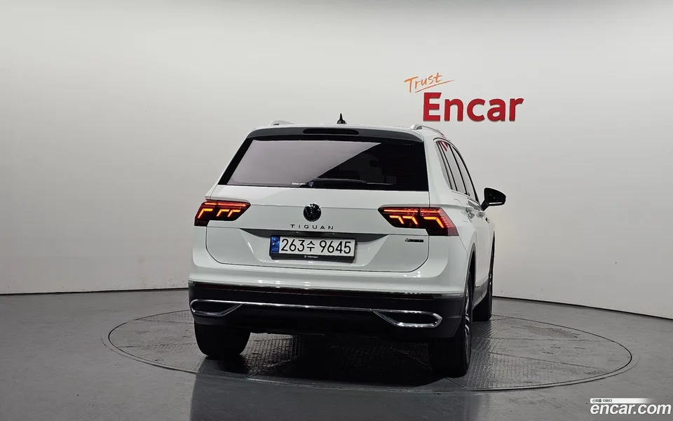 Volkswagen Tiguan 2.0 TDI 4 2022 — миниатюра 4
