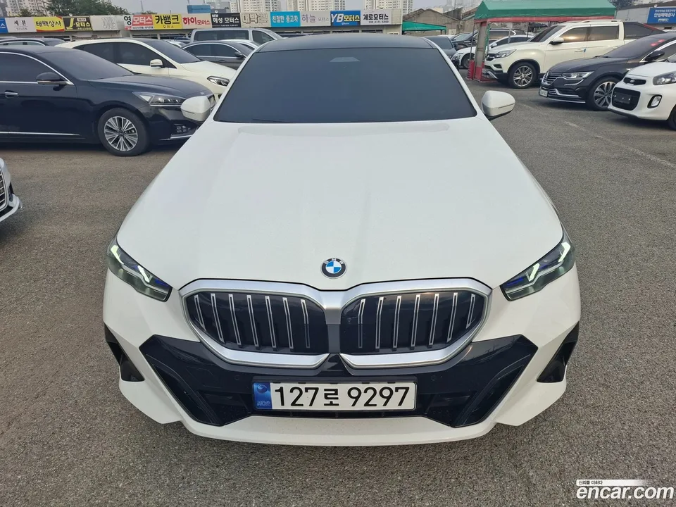 BMW 5 Series 2024