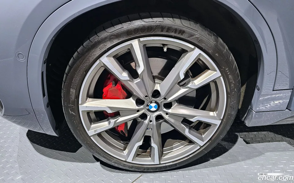 BMW X2 xDrive M35i 2022 — миниатюра 2