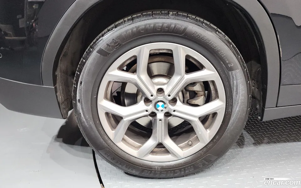 BMW X3 xDrive 20i 2022 — миниатюра 2