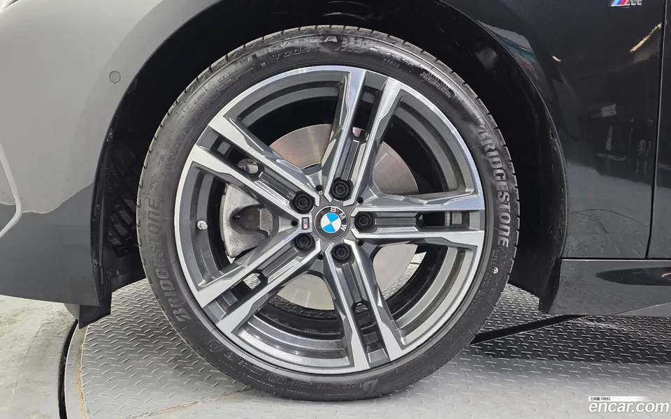BMW 2 Series Gran Coupe 220i M 2024 — миниатюра 5