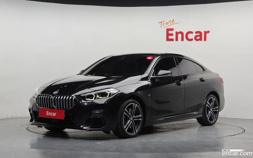 BMW 2 Series Gran Coupe 220i M 2024 — фото 1, купить с доставкой в Москву