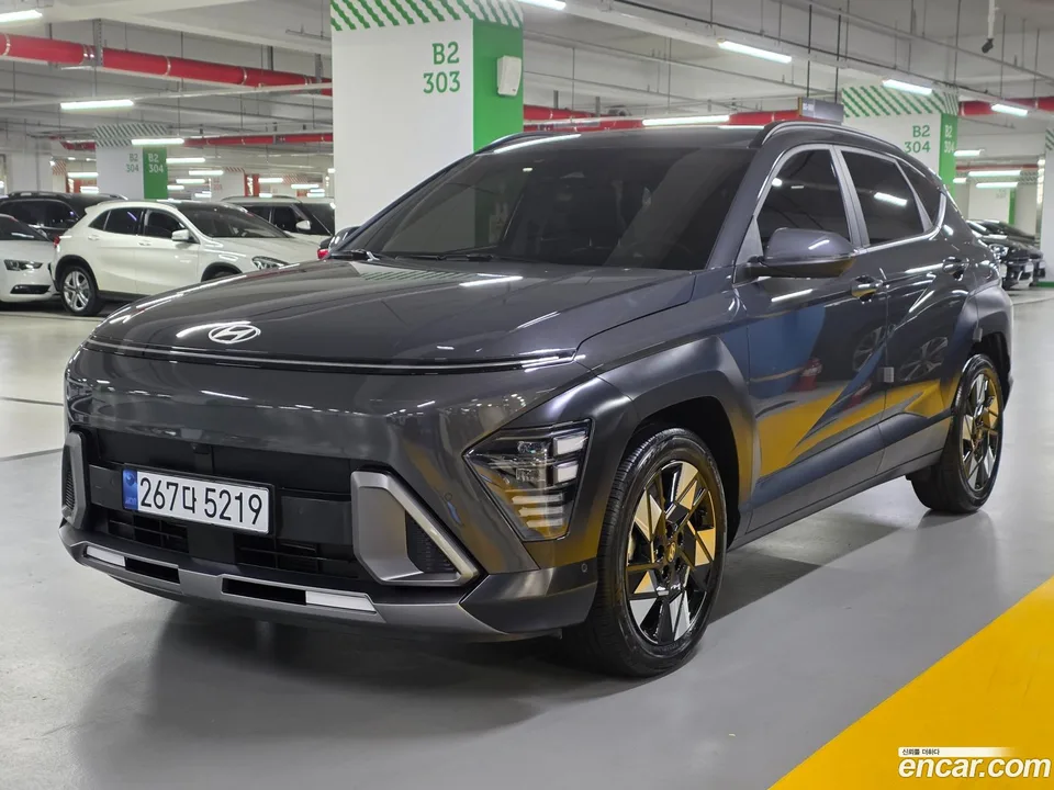Hyundai Kona Hybrid 2023 — фото 1, купить с доставкой в Москву