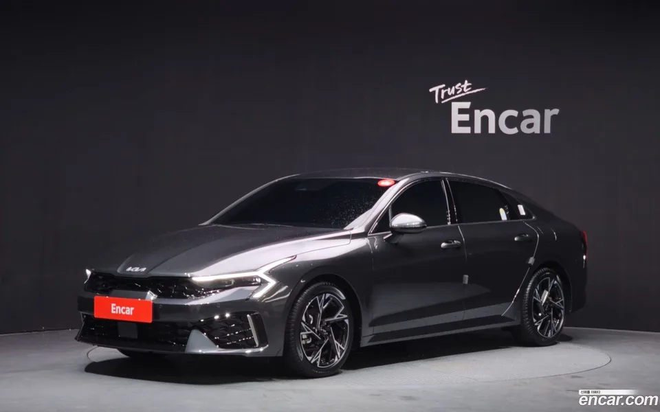 Kia K5 2.0 2024 — фото 1, купить с доставкой в Москву