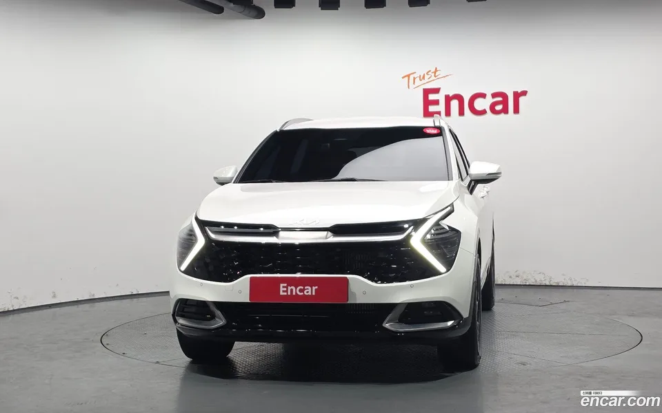 Kia Sportage 1.6 2WD 2023 — миниатюра 3