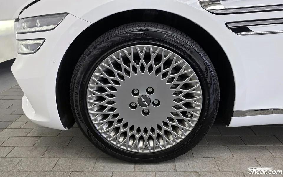 Genesis G80 2.5 2WD 2023 — миниатюра 5