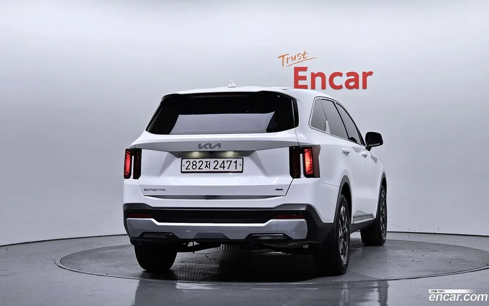 Kia Sorento 2.2 4WD 2023 — thumbnail 4