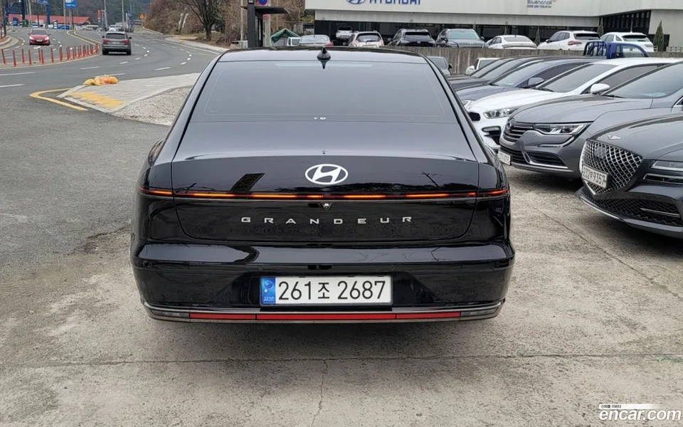 Hyundai Grandeur 2.5 2WD 2023 — миниатюра 4
