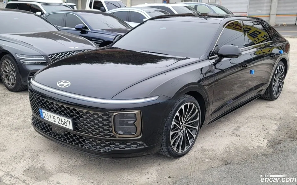 Hyundai Grandeur 2.5 2WD 2023 — фото 1, купить с доставкой в Москву
