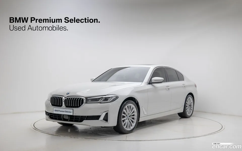 BMW 5 Series 530i 2023 — фото 1, купить с доставкой в Москву