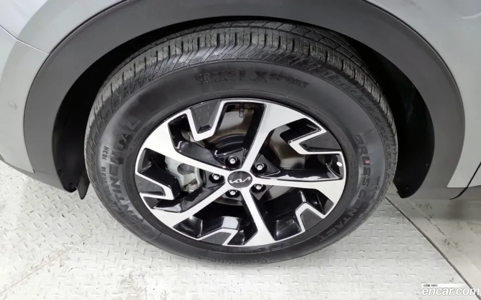 Kia Sportage Hybrid 2WD 2023 — миниатюра 2