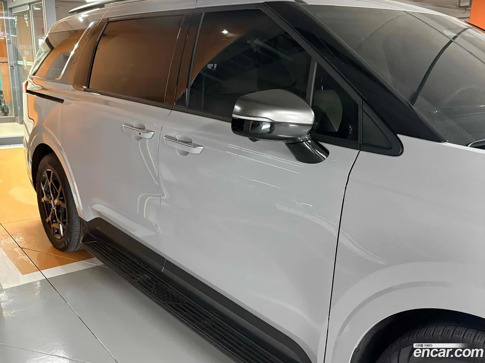 Kia Carnival HEV 9 2025 — миниатюра 3