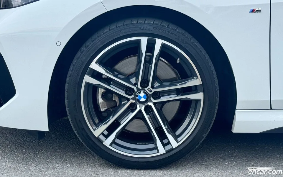 BMW 2 Series Gran Coupe 220i M 2022 — миниатюра 5