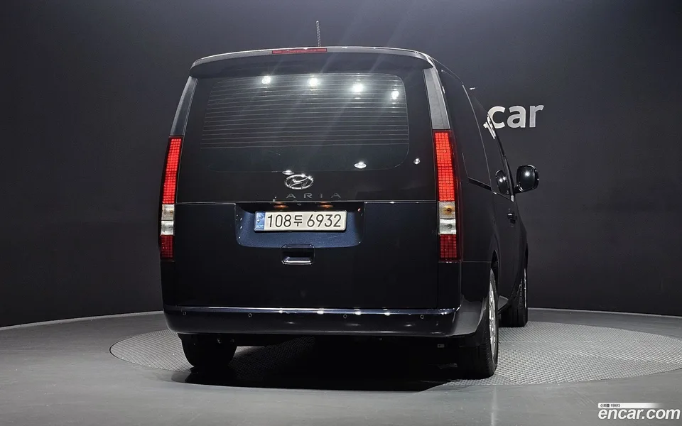 Hyundai Staria 9 2024 — миниатюра 4