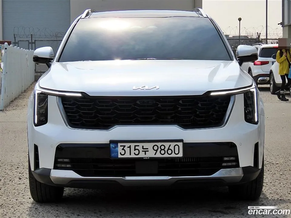 Kia Sorento HEV 1.6 2WD 2023 — фото 1, купить с доставкой в Москву
