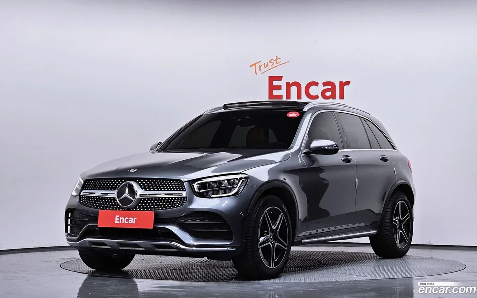 Mercedes-Benz GLC-Class GLC300 4MATIC 2022 — фото 1, купить с доставкой в Москву