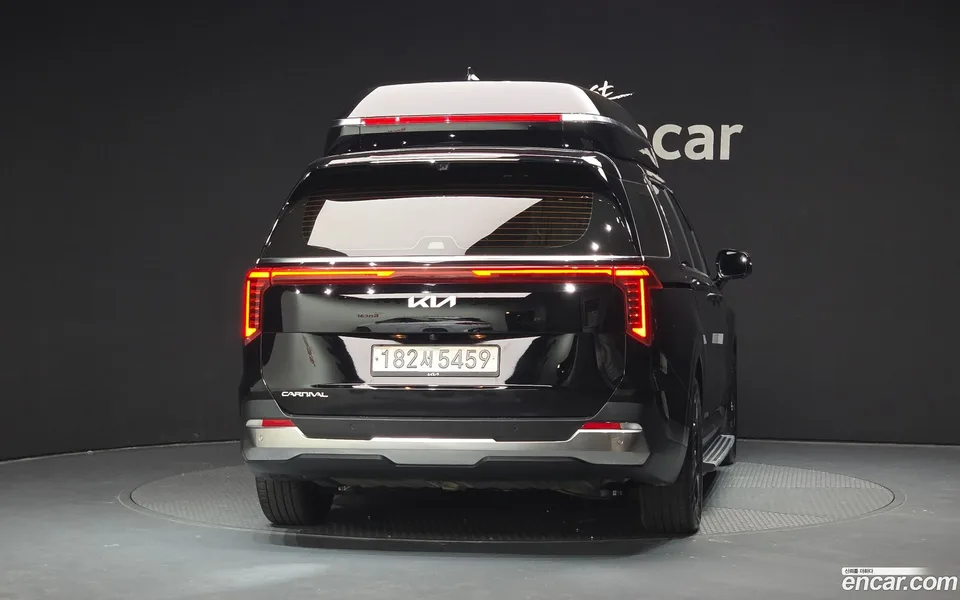 Kia Carnival 9 2024 — thumbnail 4