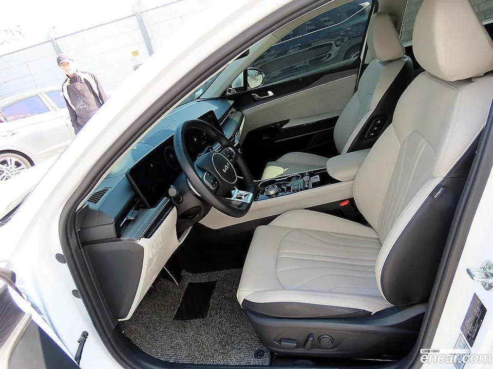 Kia K5 1.6 2023 — миниатюра 2