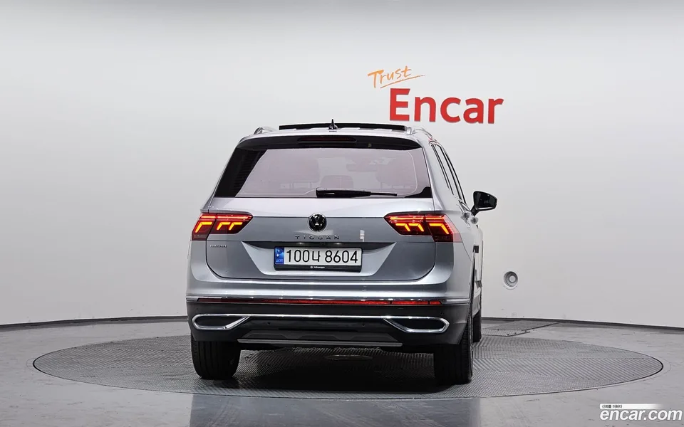 Volkswagen Tiguan Allspace 2.0 TSI 2022 — миниатюра 4