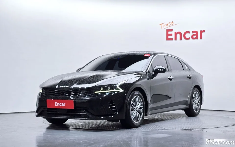 Kia K5 Hybrid 2022 — фото 1, купить с доставкой в Москву