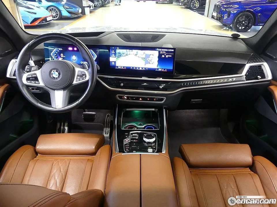 BMW X7 xDrive 40i M 7 2023 — миниатюра 3