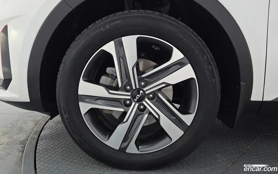 Kia Sorento HEV 1.6 2WD 2023 — миниатюра 2