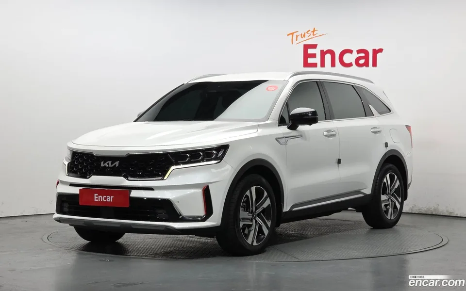 Kia Sorento HEV 1.6 2WD 2023 — фото 1, купить с доставкой в Москву