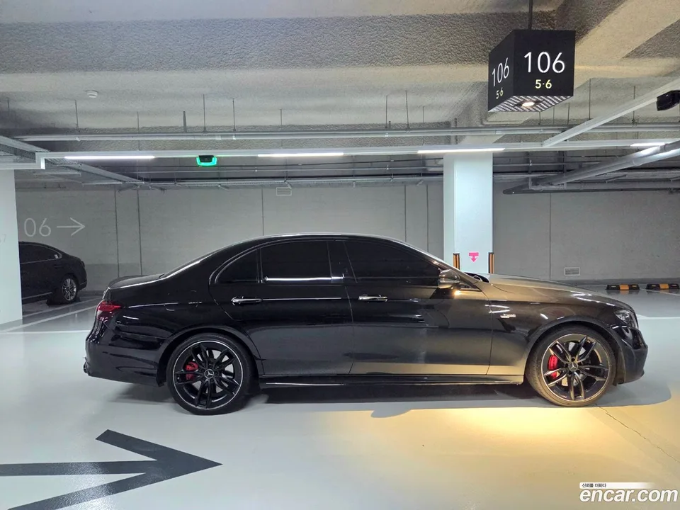 Mercedes-Benz E-Class E53 AMG 4MATIC+ 2023 — thumbnail 3