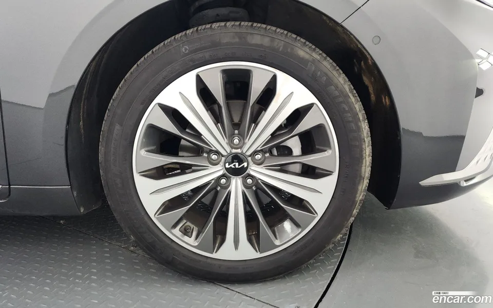 Kia K8 Hybrid 2023 — миниатюра 2