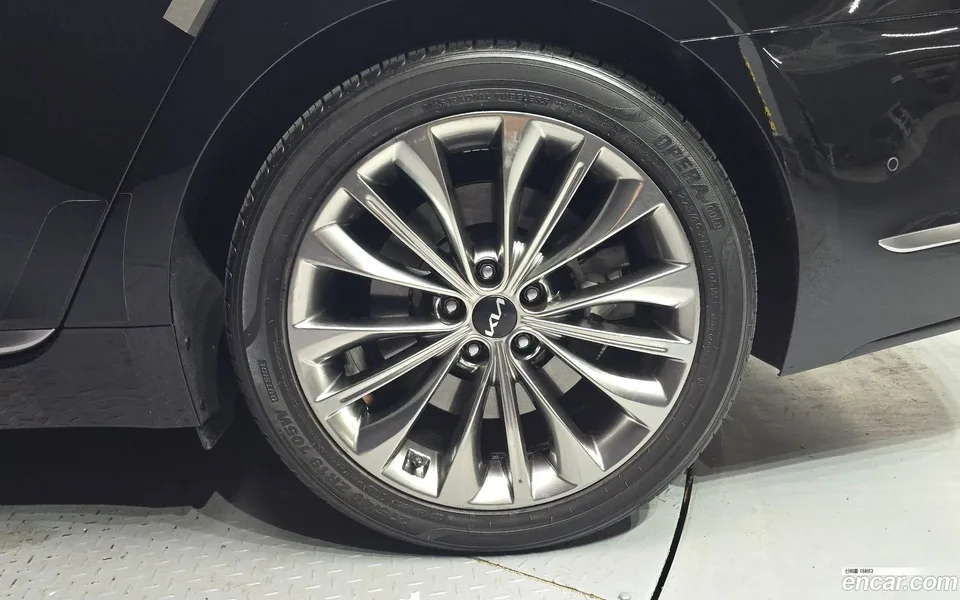 Kia K9 3.8 GDI AWD 2023 — миниатюра 2
