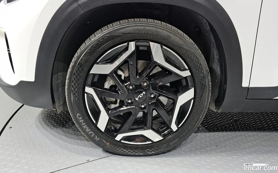 Kia Seltos 1.6 2WD 2023 — миниатюра 5