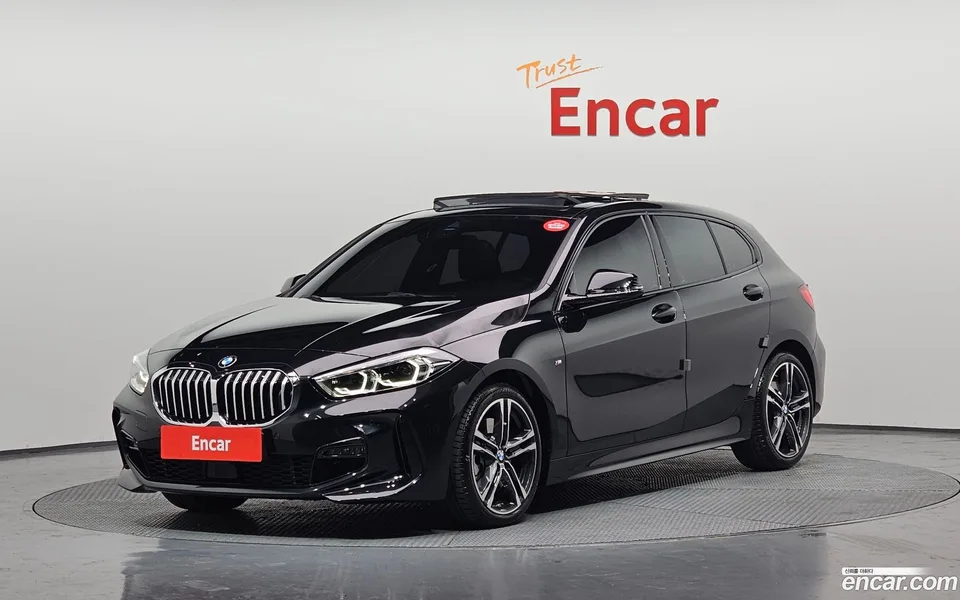 BMW 1 Series 120i M 2024 — фото 1, купить с доставкой в Москву