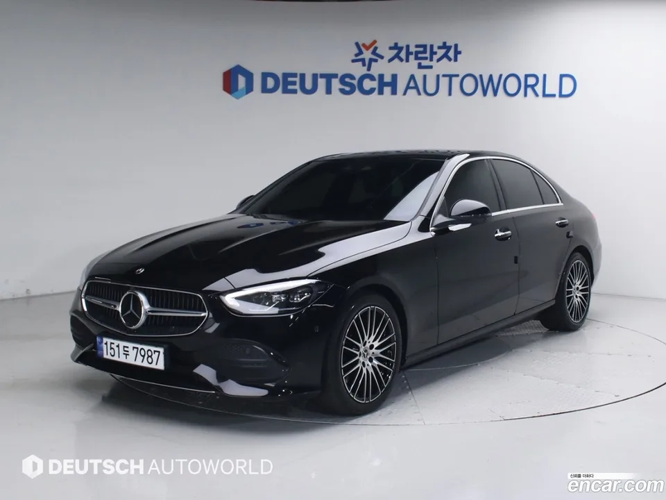 Mercedes-Benz C-Class C300 4MATIC 2024 — фото 1, купить с доставкой в Москву