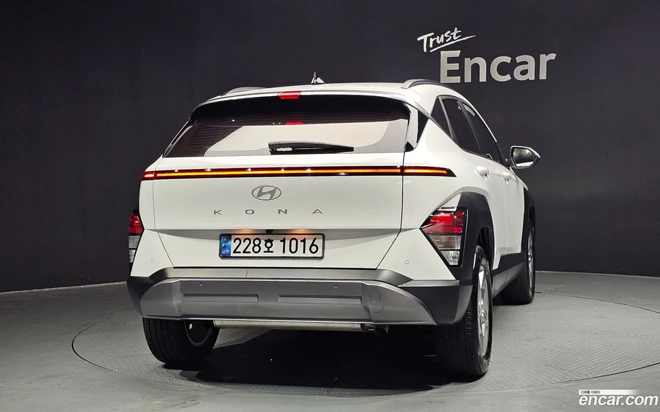 Hyundai Kona 1.6 2WD 2024 — миниатюра 4